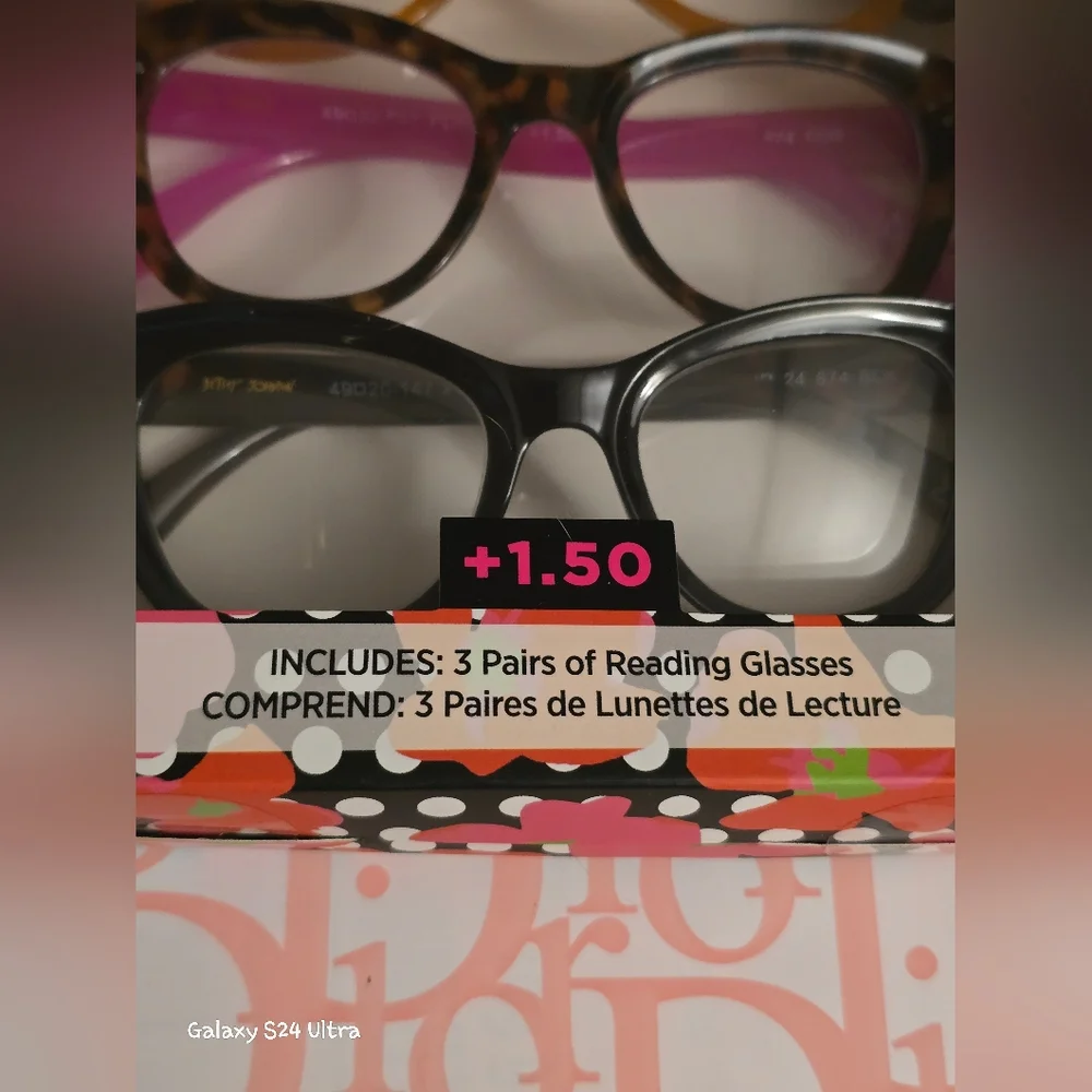 Betsey Johnson 3-pair cat-eye reading glasses set in +1.50 magnification NIB